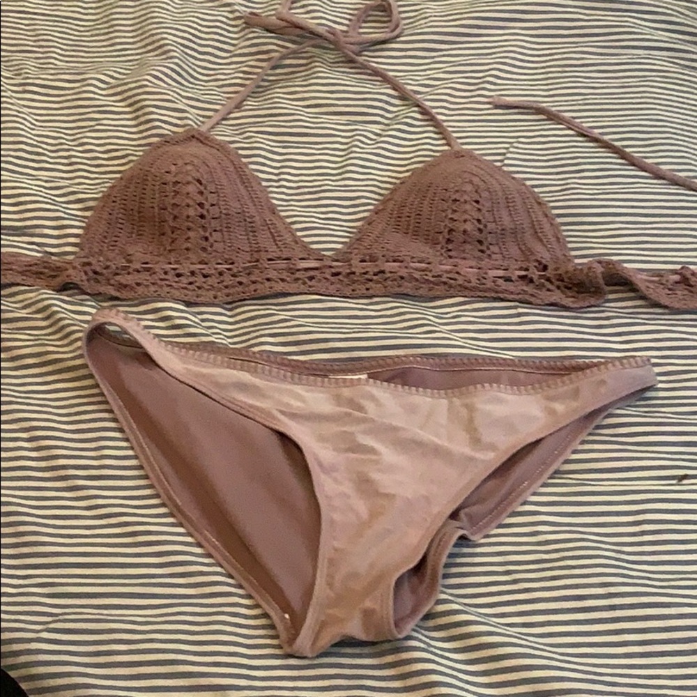 2 pc bikini Ika-kul sz large Purple crochet top